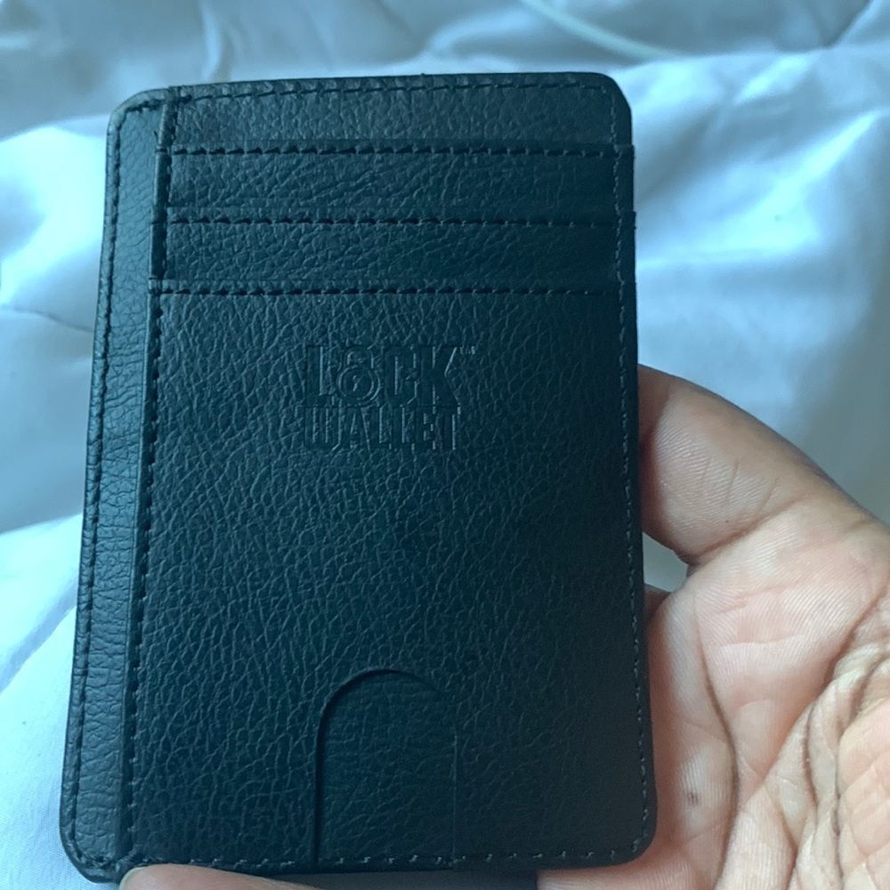 Lock wallet